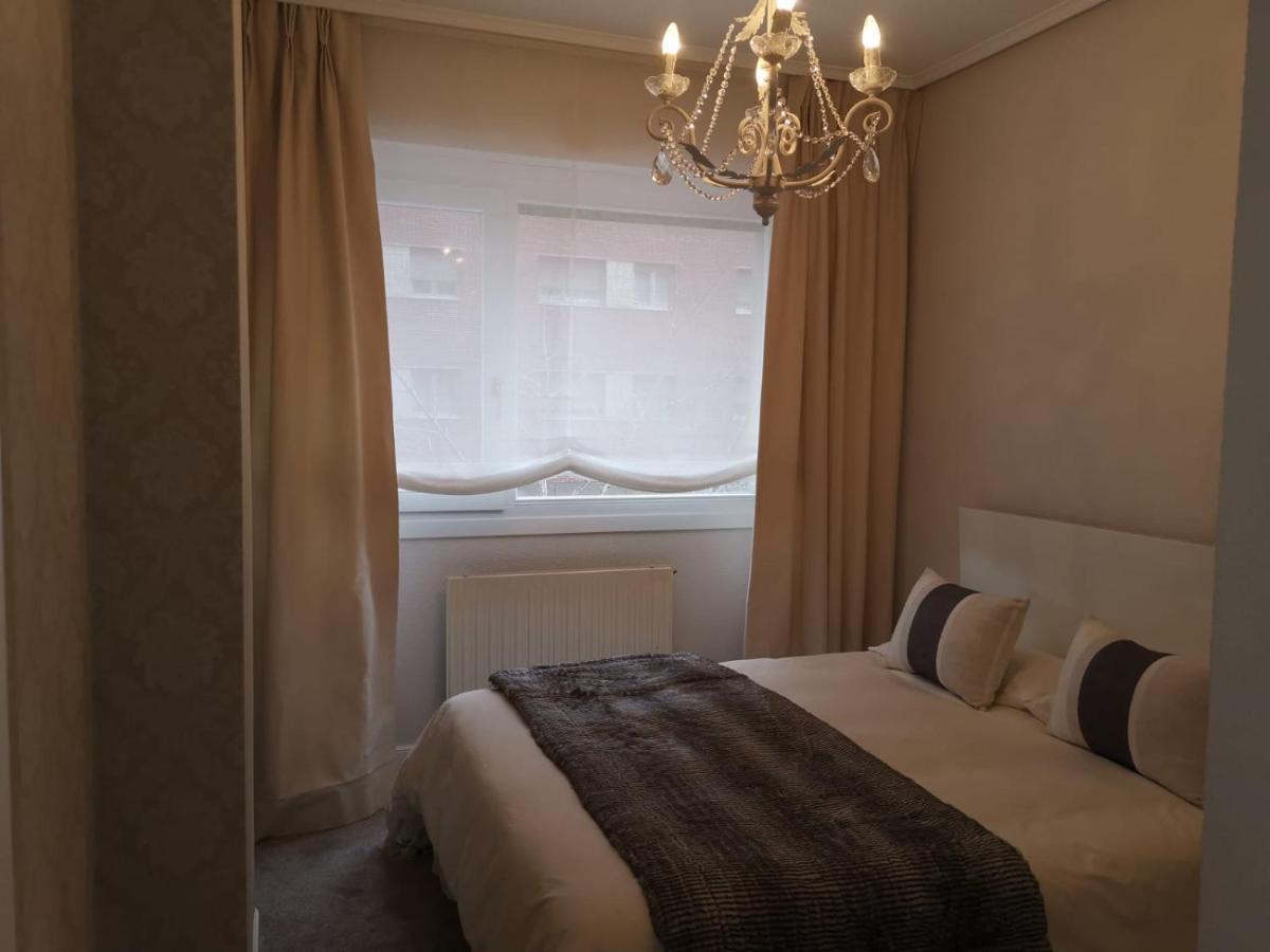 Habitacion Con Bano Privado En Билбао Екстериор снимка