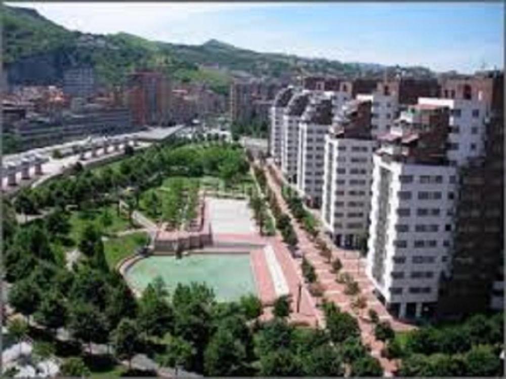 Habitacion Con Bano Privado En Билбао Екстериор снимка
